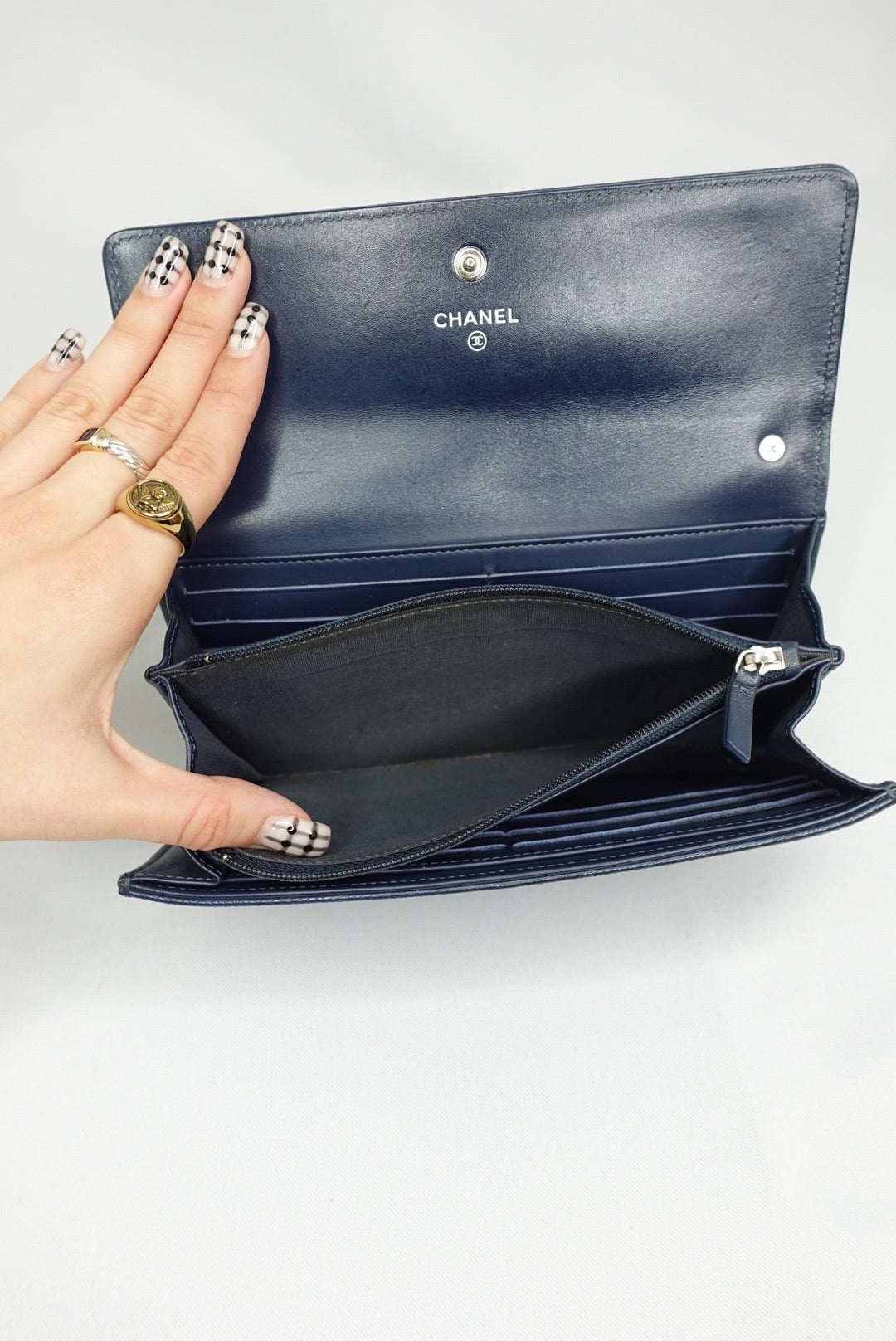 017. Chanel Re-Worked Flap W.O.C. Blue Navy CC logo