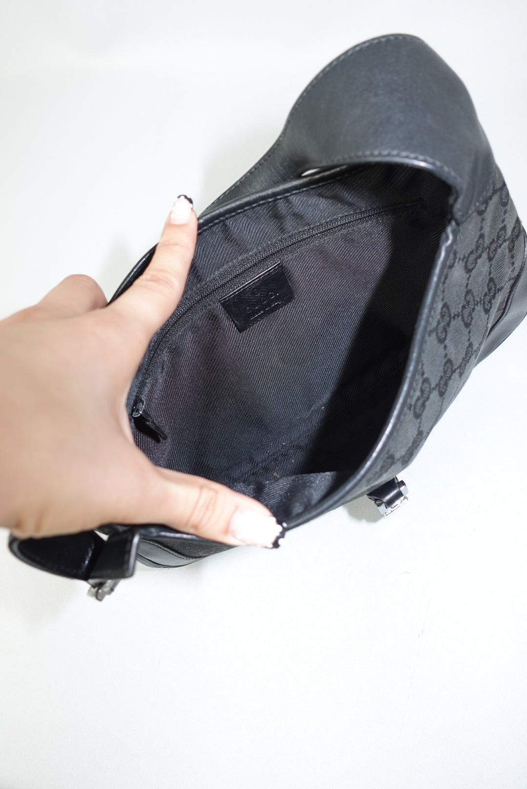 105. Gucci Mini Jackie Black Canvas Vintage Shoulder Bag