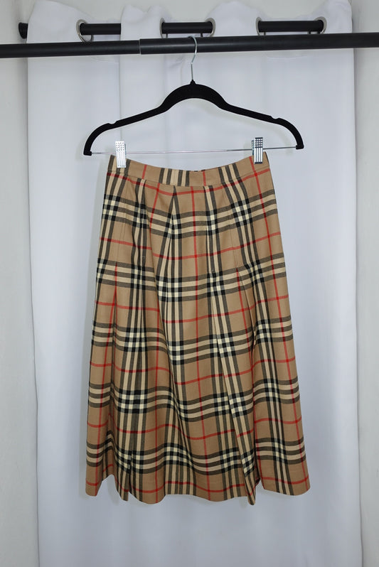 058. Burberry Vintage Midi Plissè Skirt