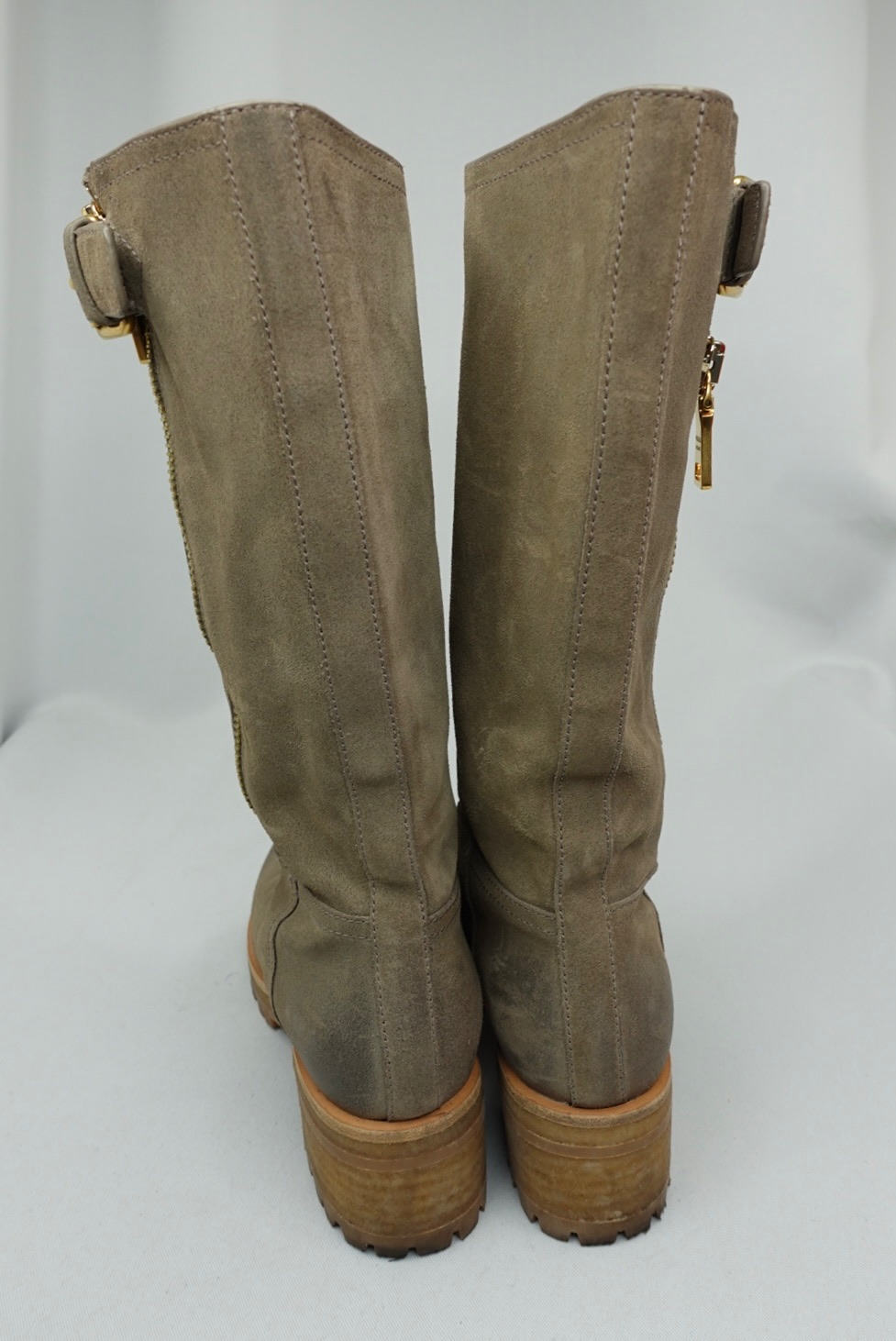 048. Prada Grey Suede Boots 38.5
