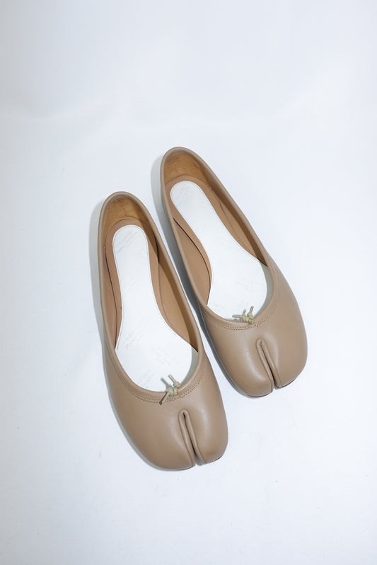 Margiela Tabi Ballet Flats Hazelnut