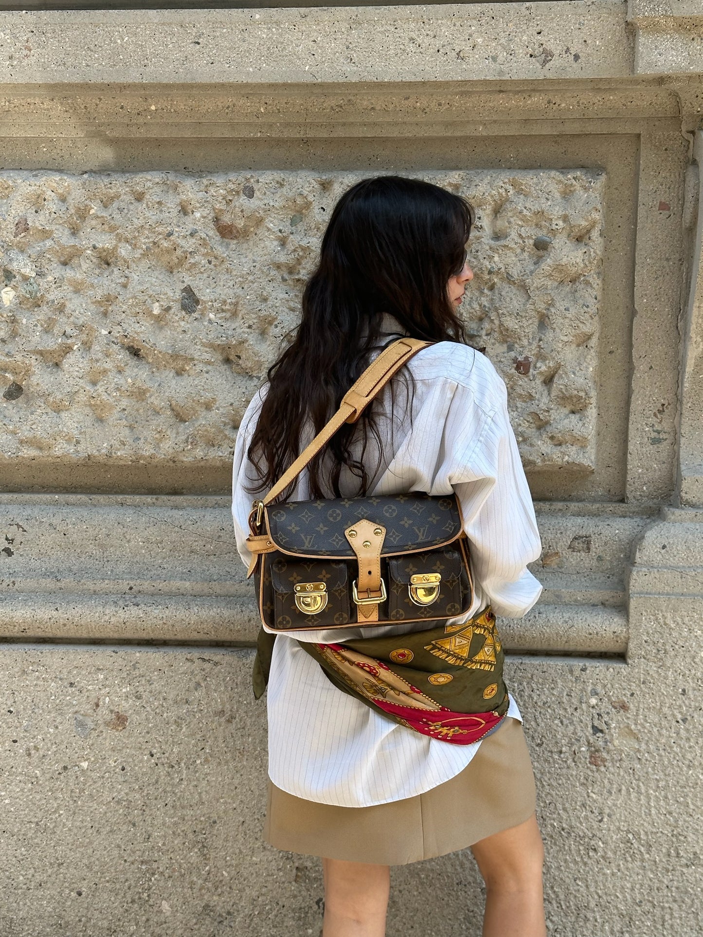106. Louis Vuitton Vintage Monogram Hudson PM Canvas Bag