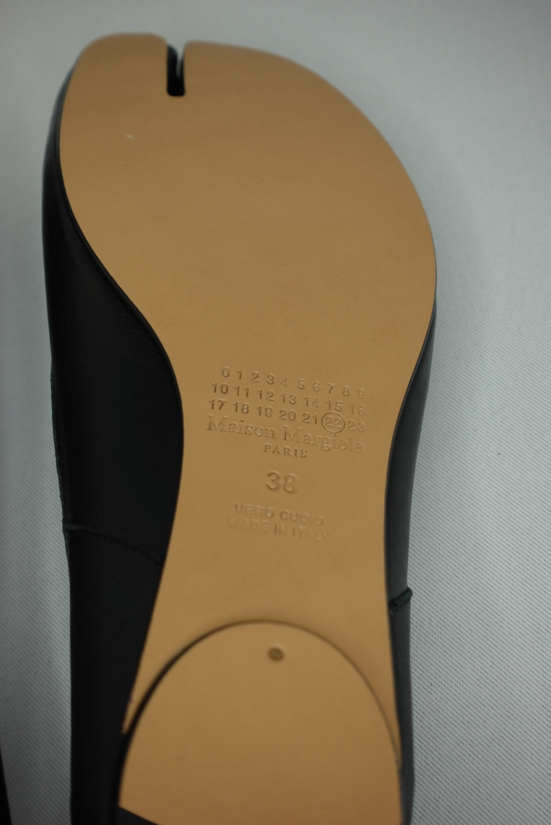 072. Margiela Tabi Ballet Flats Black 37