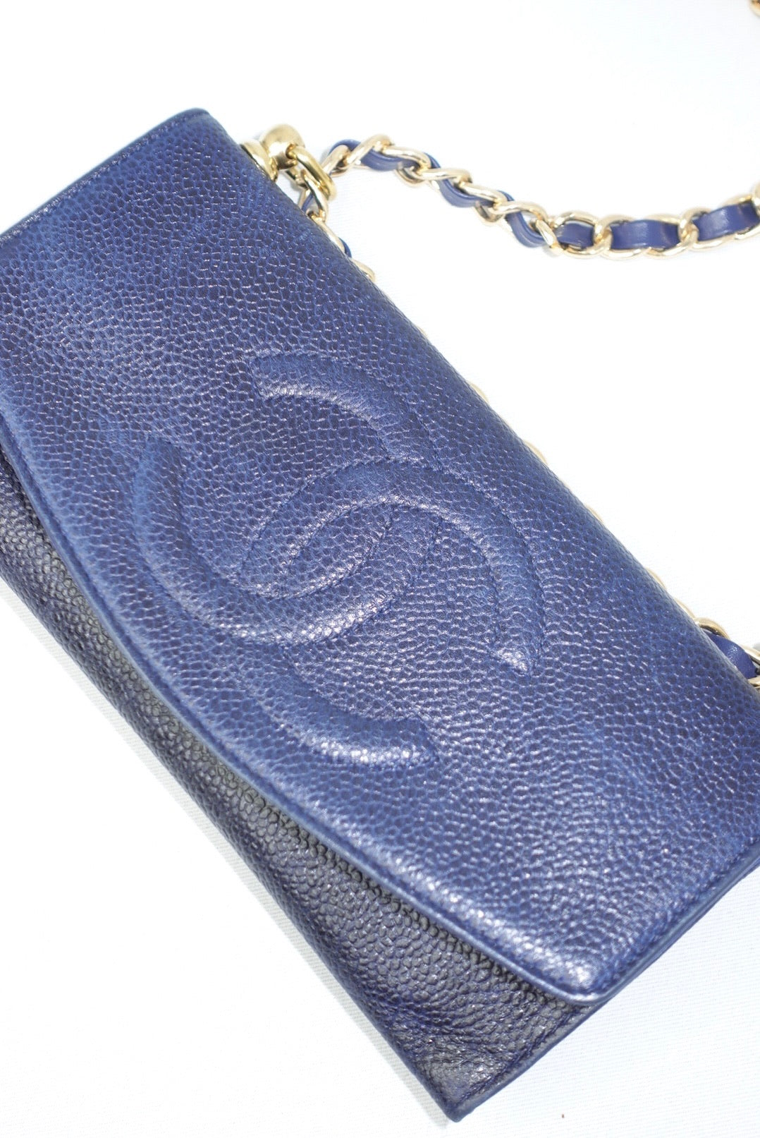 018. Chanel Re-Worked Vintage Flap W.O.C. Navy Caviar Leather CC logo