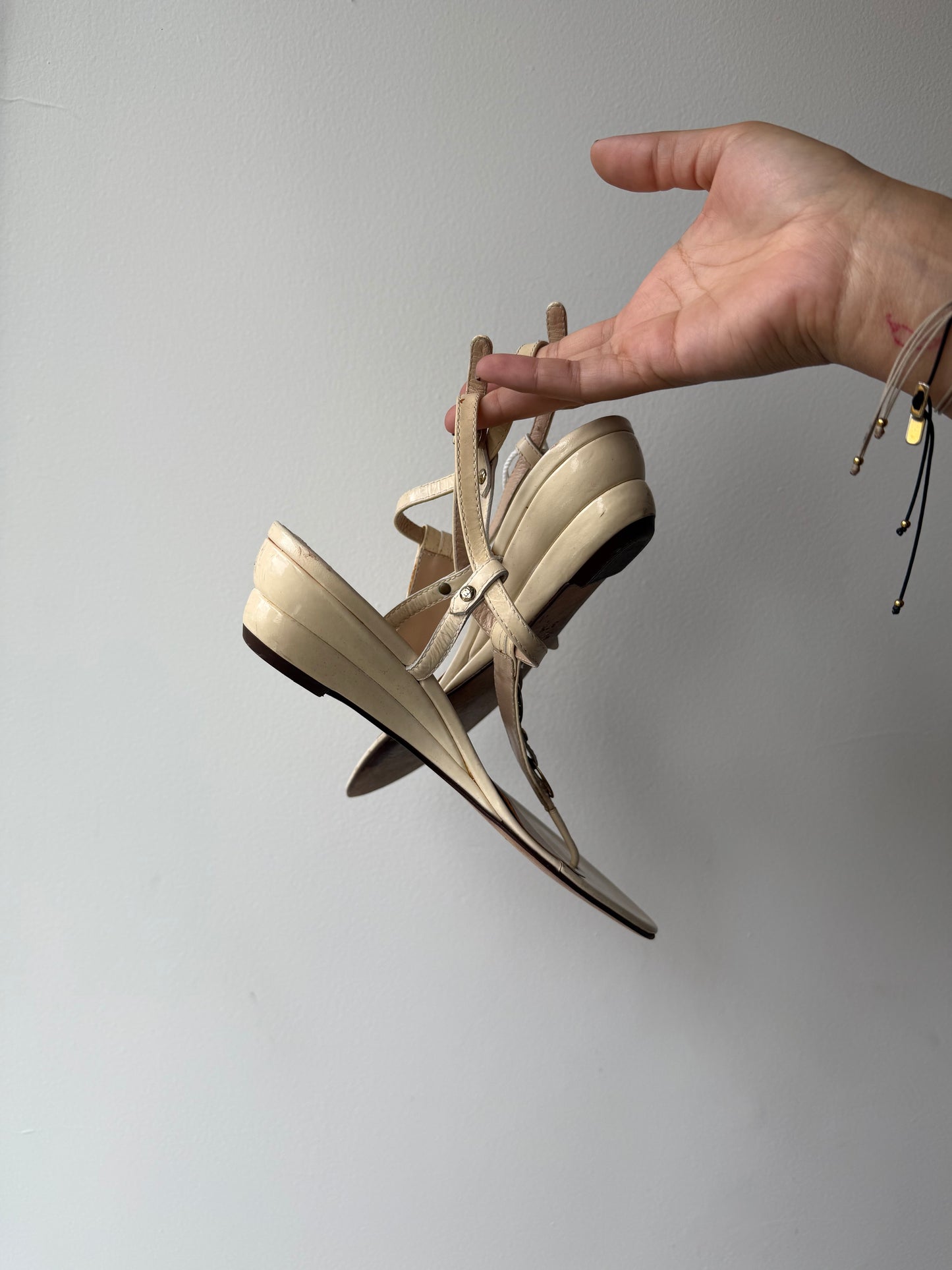 166. Fendi Vintage Wedges Ivory Patent Leather 37