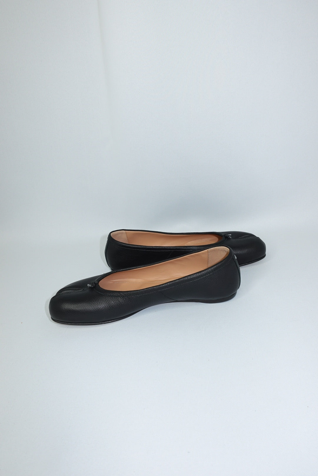072. Margiela Tabi Ballet Flats Black 37