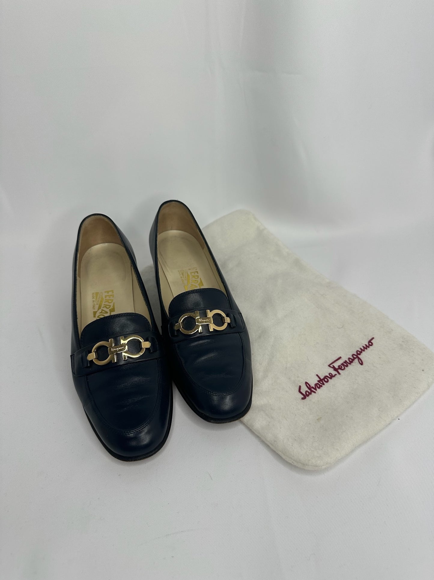 025. Ferragamo Blue Navy Vintage Loafers 36 (small fit)