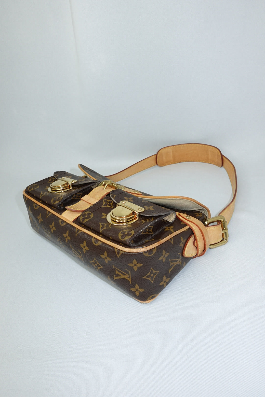 106. Louis Vuitton Vintage Monogram Hudson PM Canvas Bag
