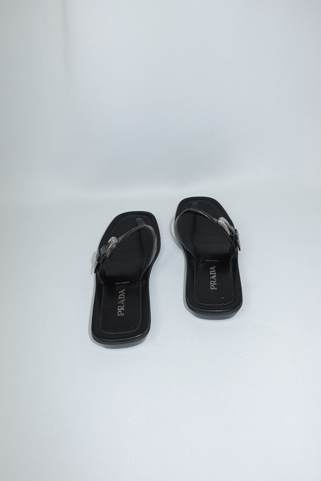 162. Prada Vintage Black Sandals 37