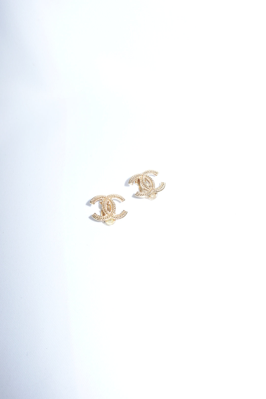 Chanel Vintage Gold CC Logo Clip Earrings