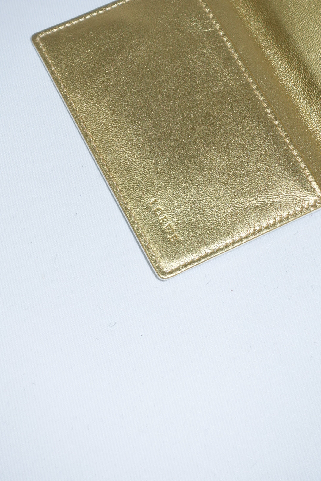 Loewe Vintage White CardHolder