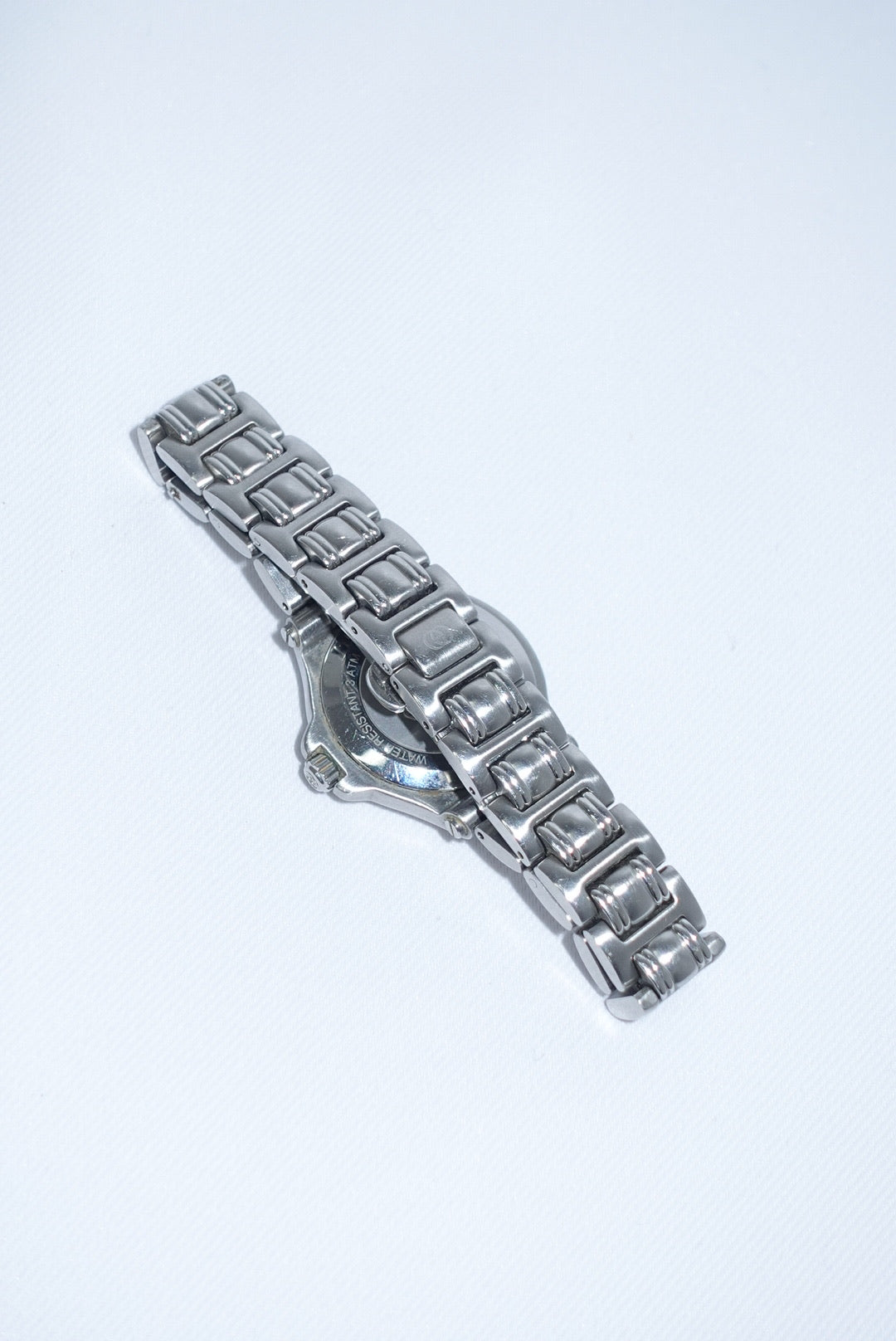 101. Gucci Vintage Silver Toned 9040L Quartz Black Dial Vintage Watch