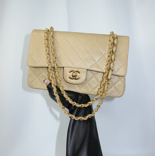 Chanel Timeless 25 Beige