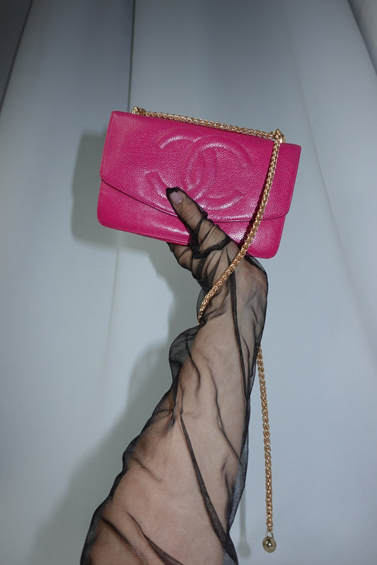 132. Chanel Re-Worked Flap Wallet With Chain Magenta CC logo