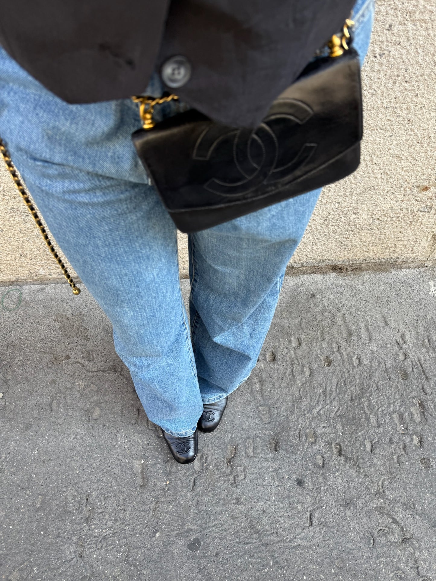 Chanel Vintage Shoes - Black Leather Ankle Boots 38.5 CC logo