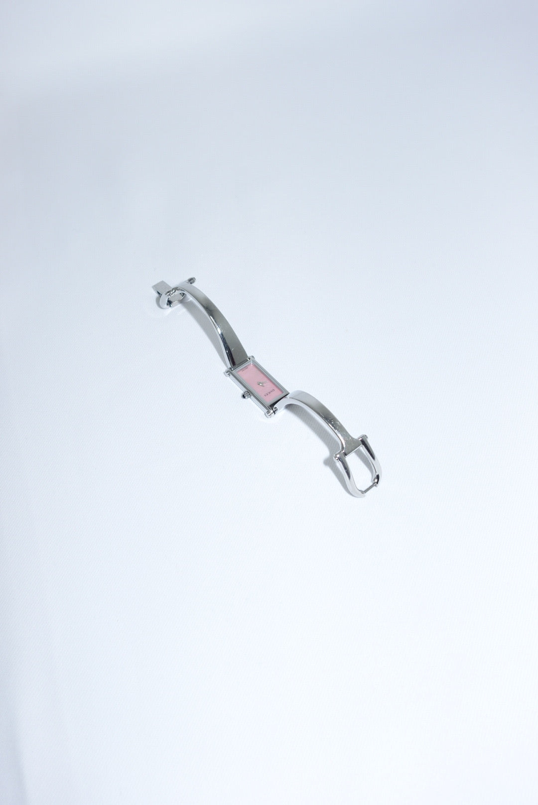 098. Gucci Vintage Horsebit Silver Watch With Pink Dial