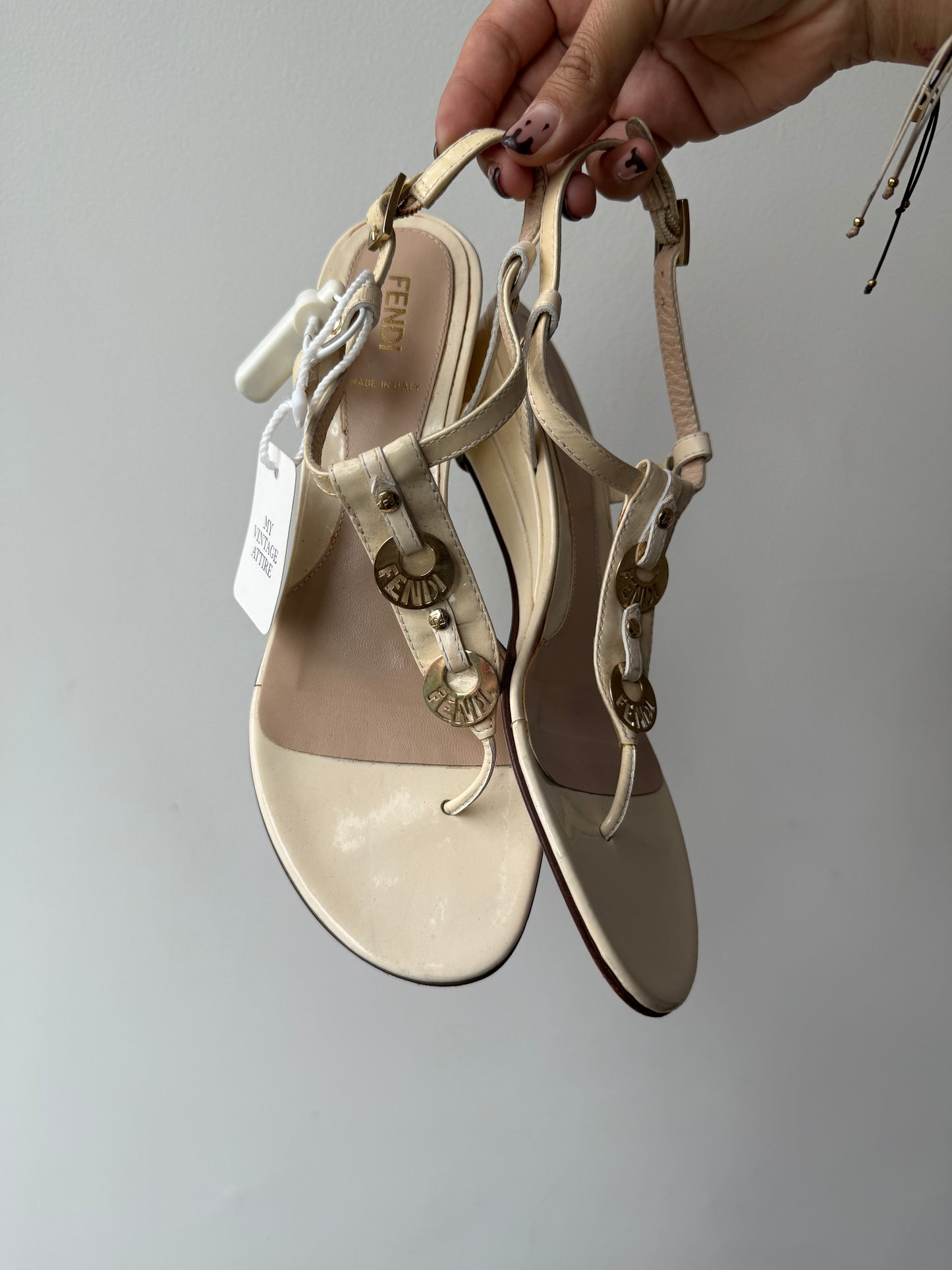 166. Fendi Vintage Wedges Ivory Patent Leather 37