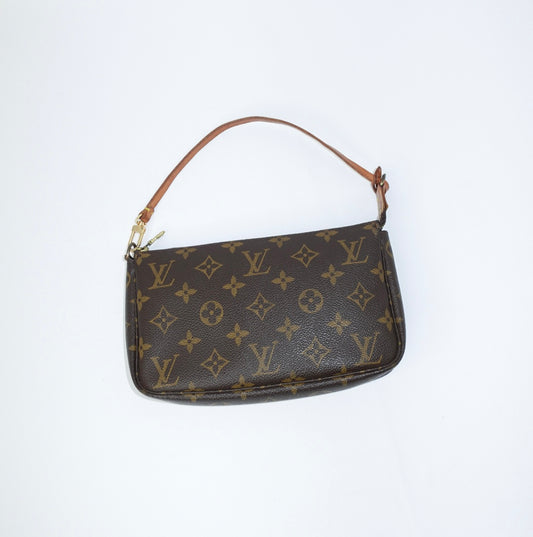 Louis Vuitton Monogram Pochette