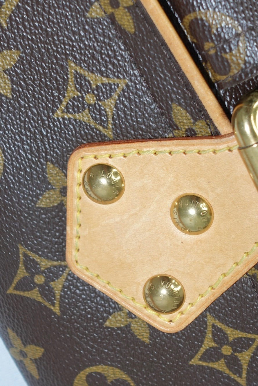 106. Louis Vuitton Vintage Monogram Hudson PM Canvas Bag