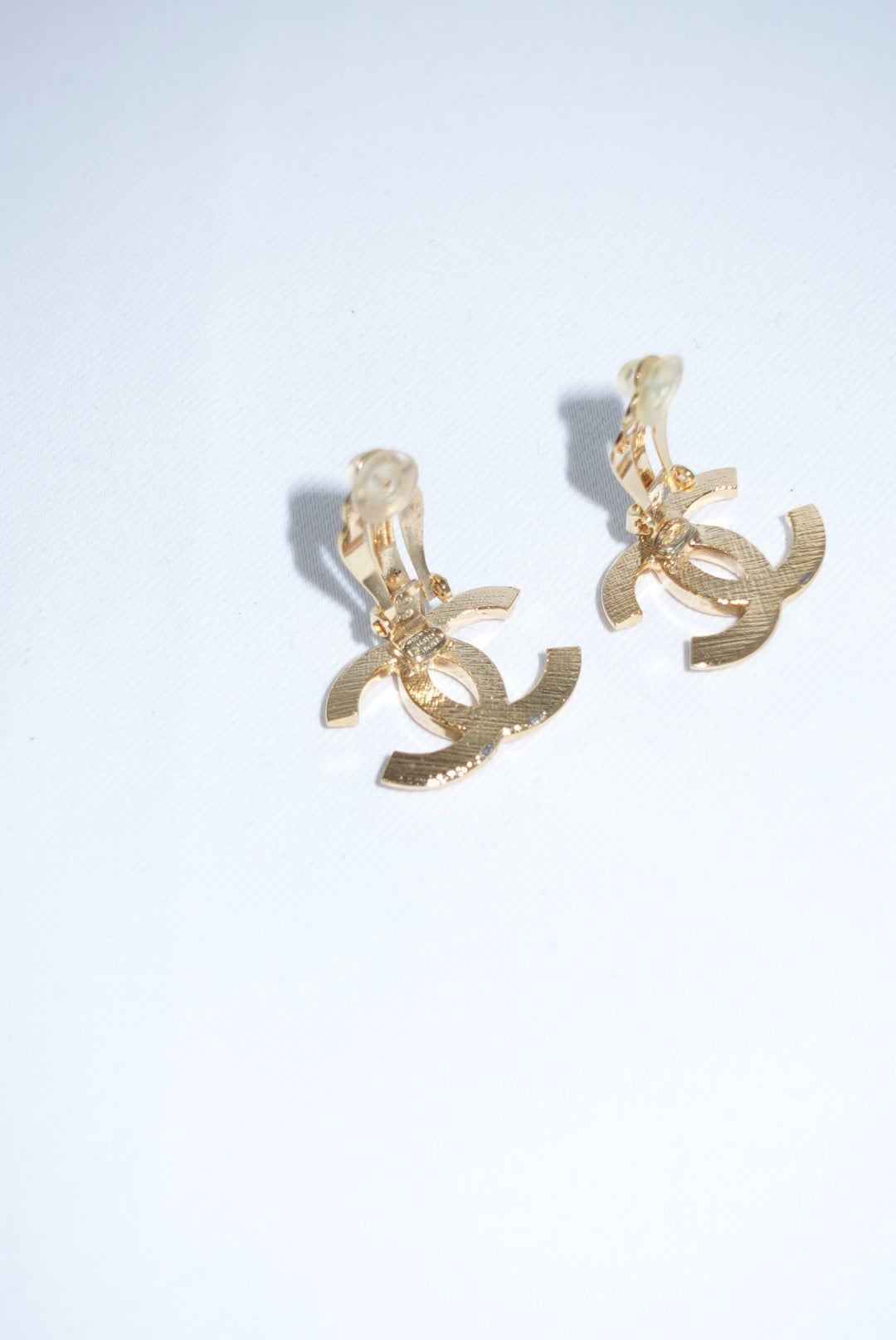 Chanel Vintage Gold CC Logo Clip Earrings