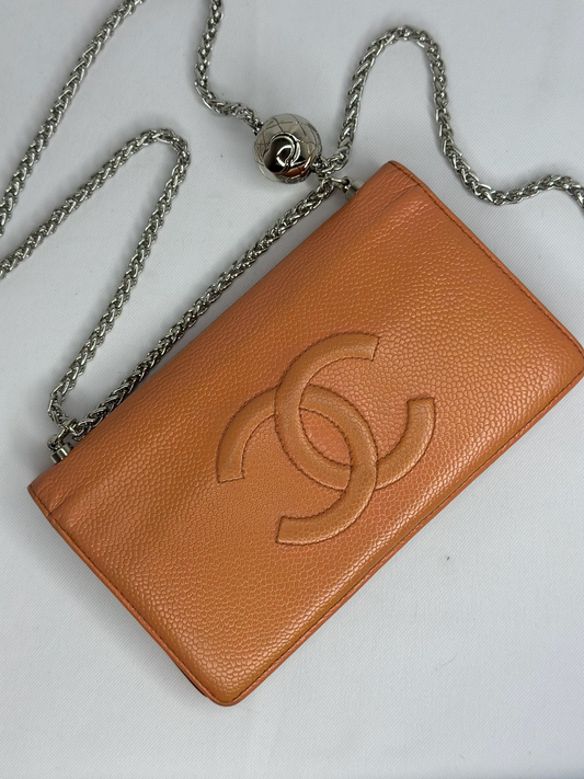 vintage chanel bifold wallet cc logo