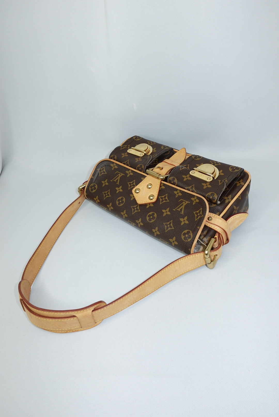 106. Louis Vuitton Vintage Monogram Hudson PM Canvas Bag