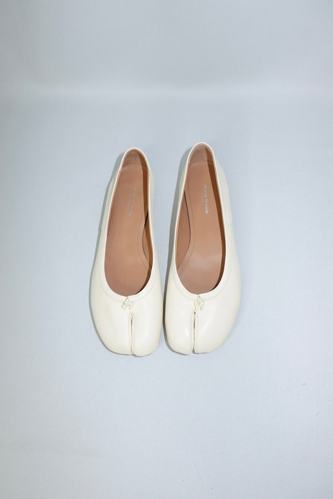 073-38. Margiela Tabi Ballet Flats Cream