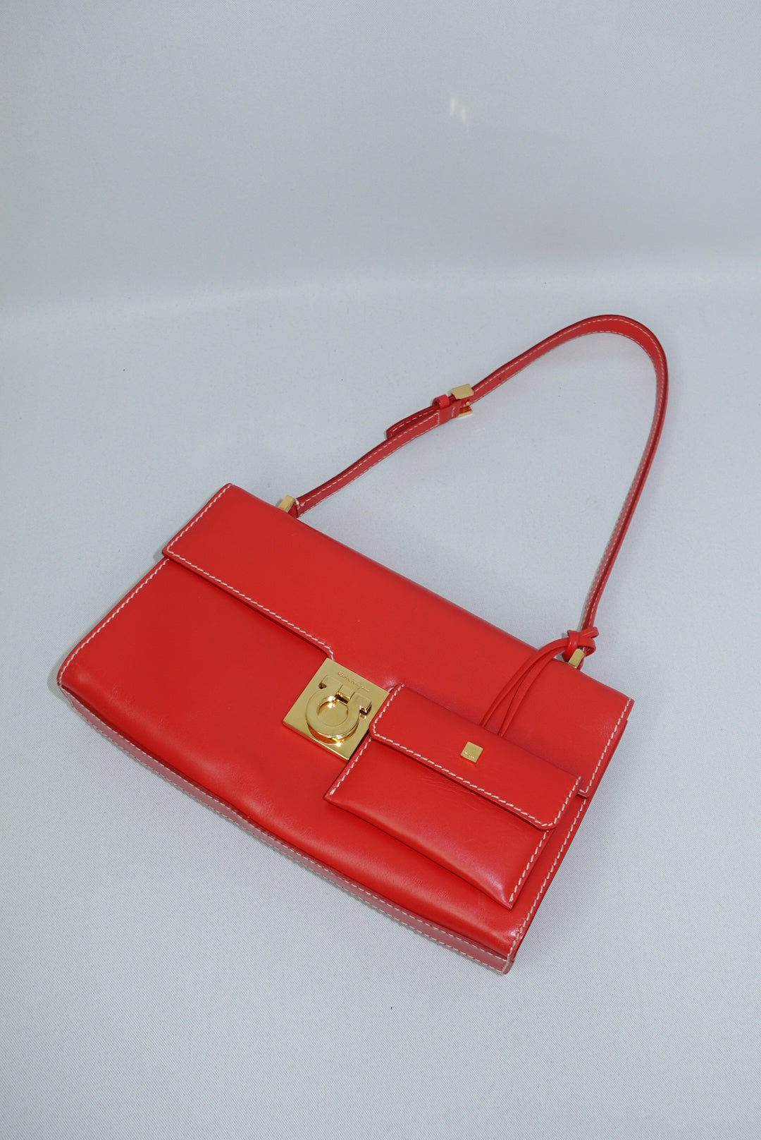 023. Ferragamo Vintage Lock Story Shoulder Bag