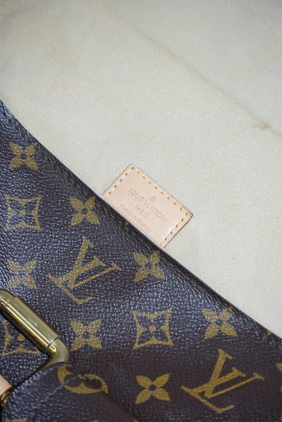 106. Louis Vuitton Vintage Monogram Hudson PM Canvas Bag