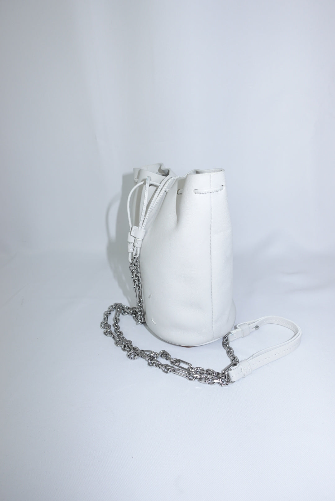 Maison Margiela White Tabi Crossbody Bucket Bag