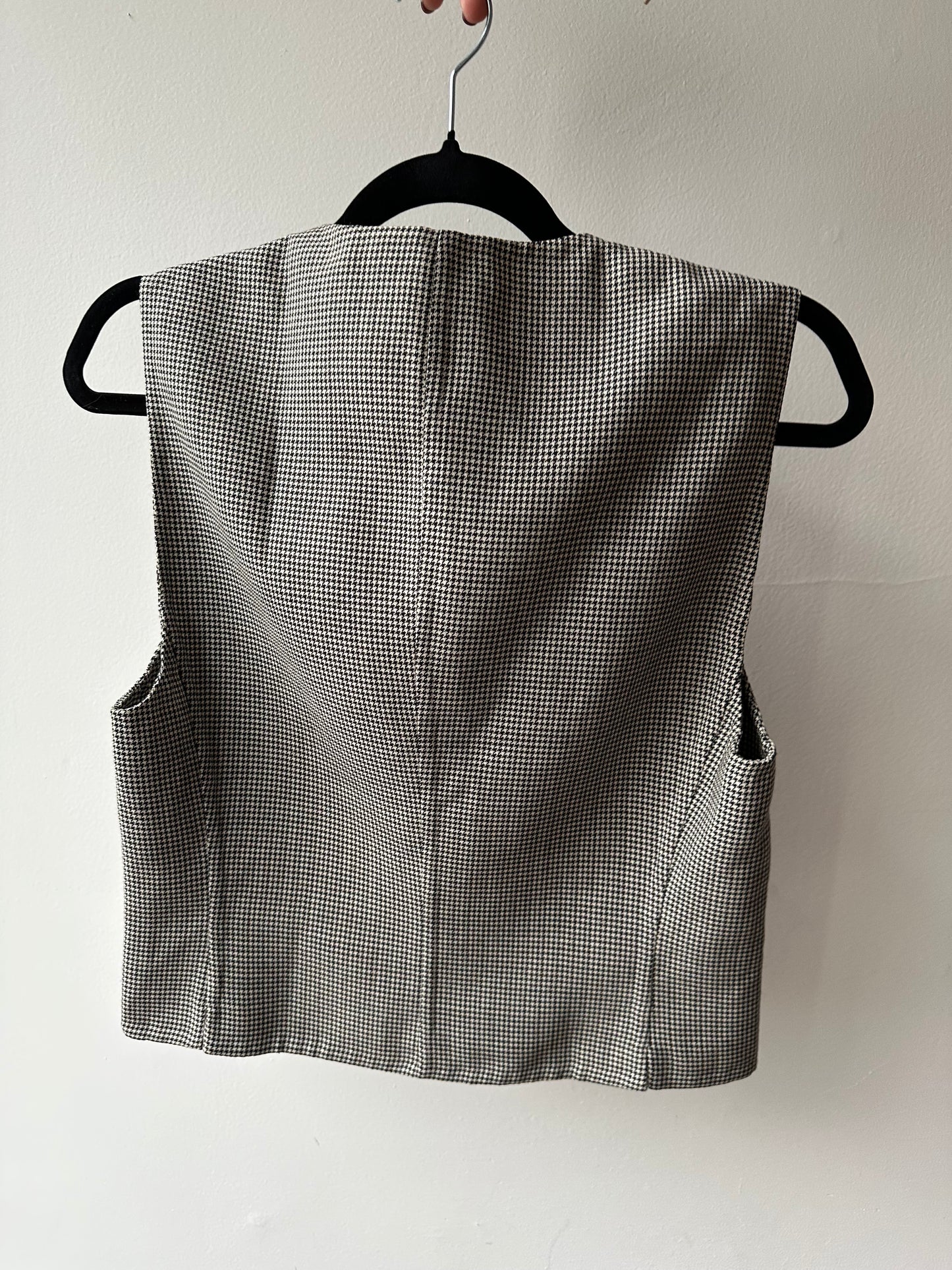 046. Prada B&W Pattern Vest