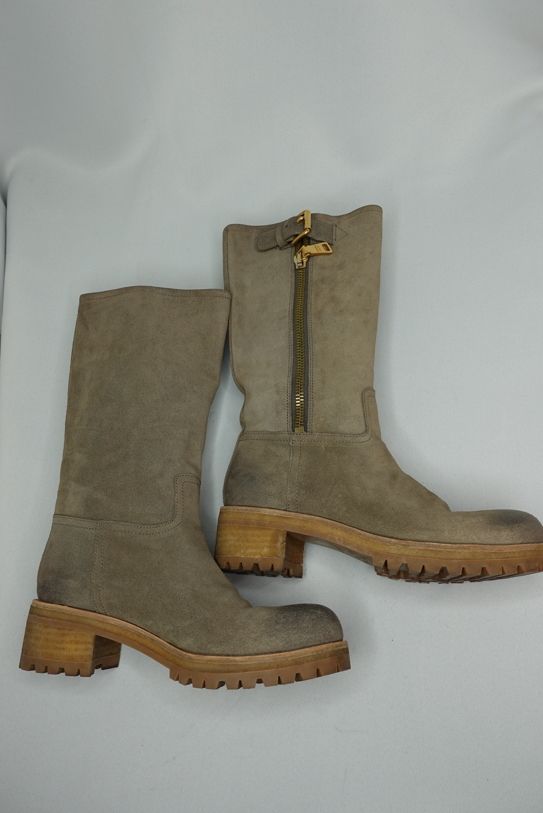 048. Prada Grey Suede Boots 38.5