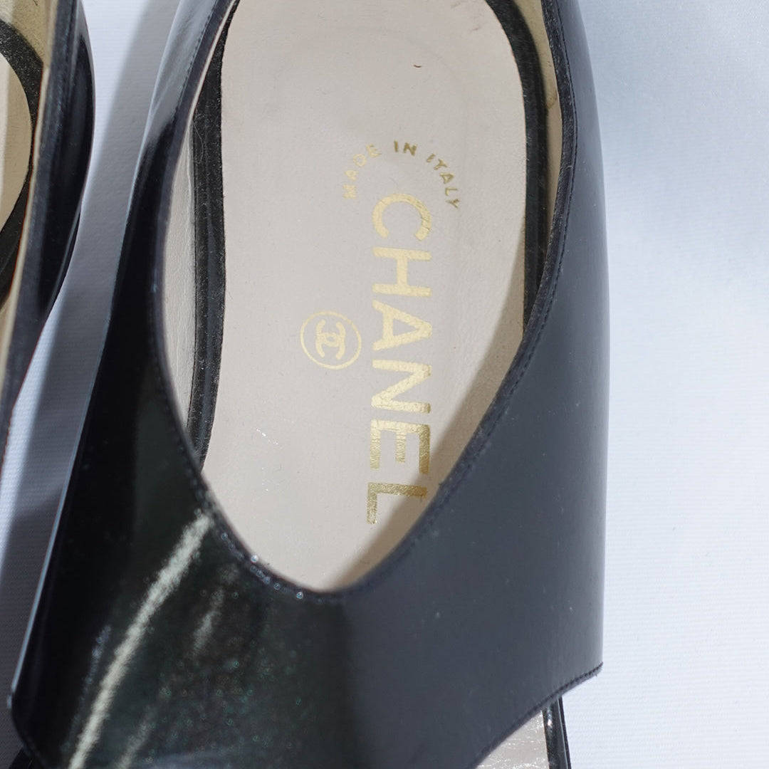 Chanel Vintage Black Patent Thong Sandals