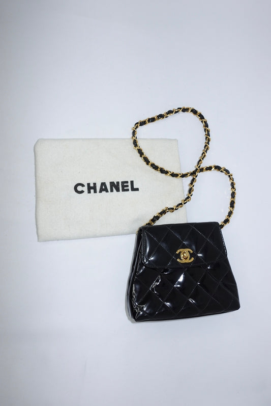 Chanel Vintage Black Patent Leather Timeless Belt Bag CC Logo