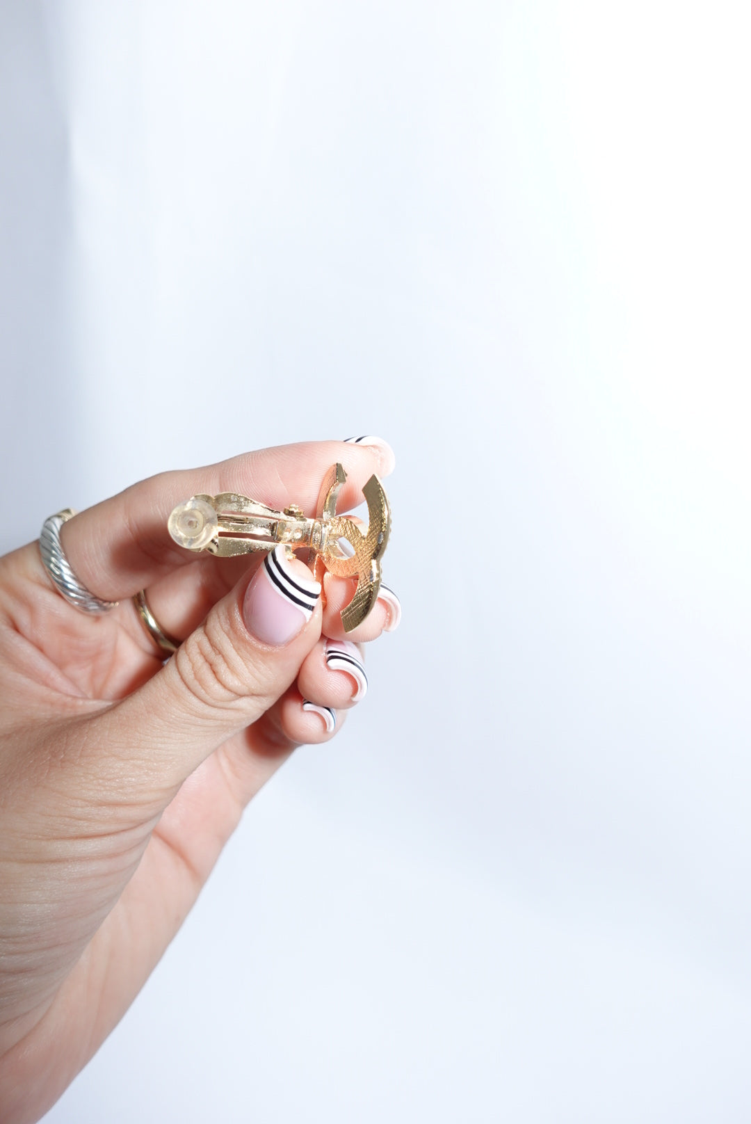Chanel Vintage Gold CC Logo Clip Earrings