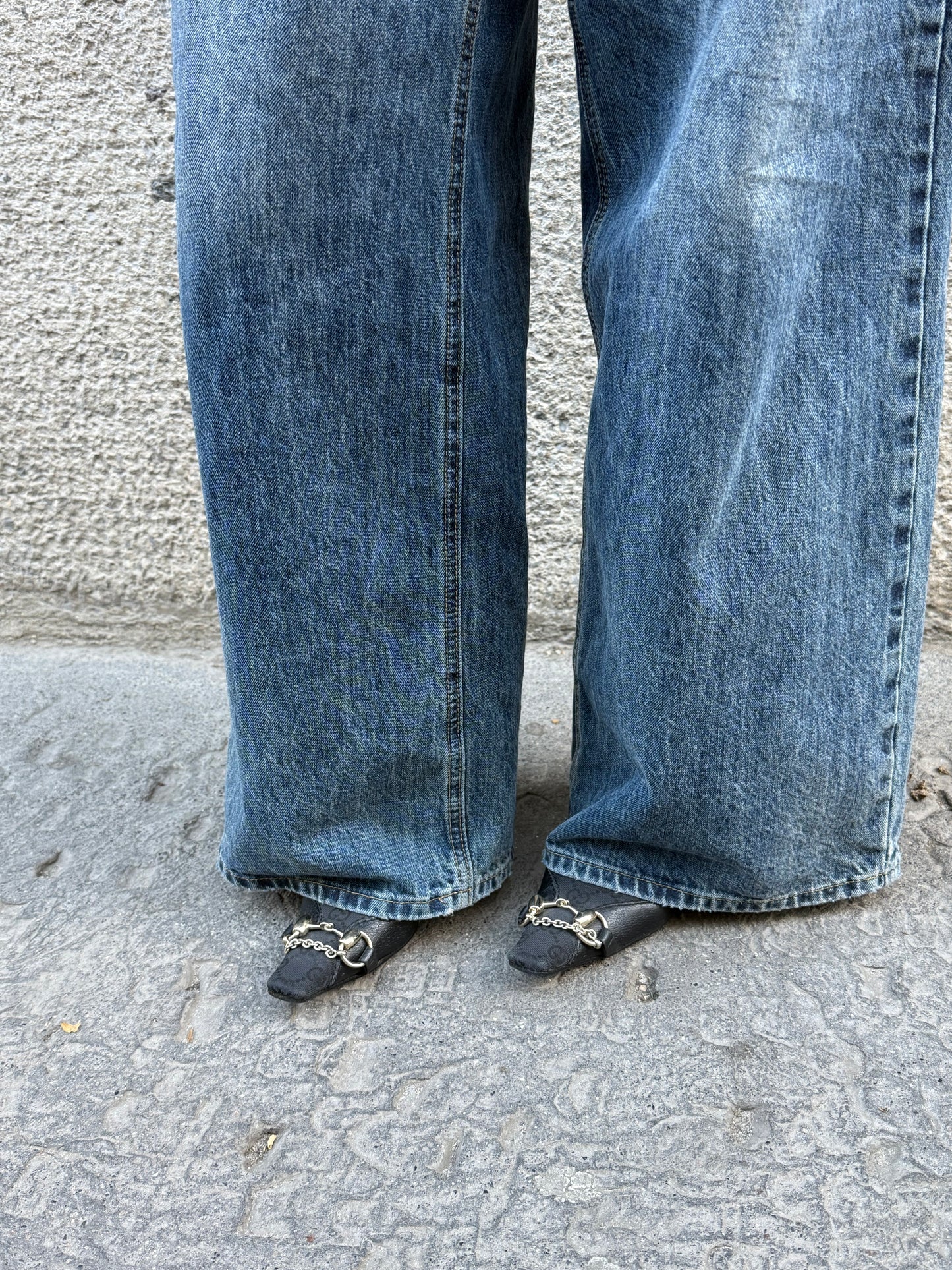 Gucci Black Monogram Canvas Horsebit Heels Gucci Black Monogram Canvas Horsebit Heels 37C