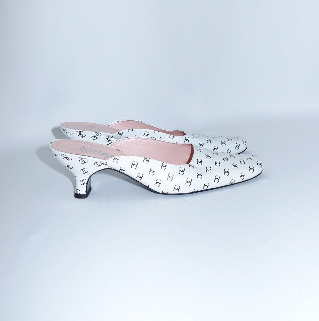 Chanel White Mule Heels With Mini Logos 38