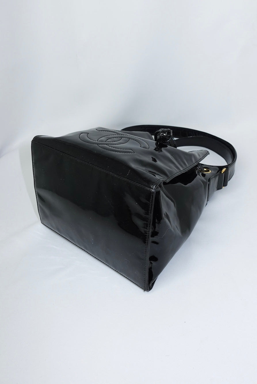 Chanel Vintage Black Patent Bucket Shoulder Bag