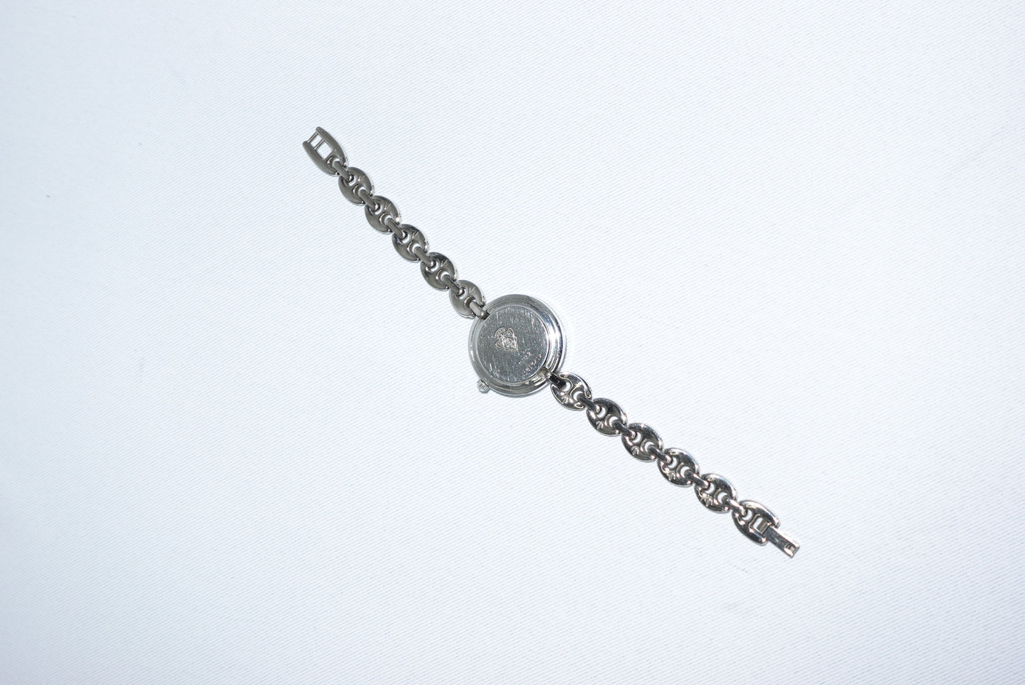 Gucci Bezel Silver Bracelet Vintage Round Watch