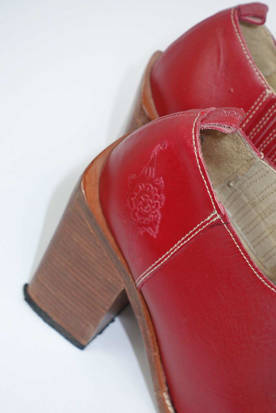 Charro Vintage Western Sabot Pink and Red Boots 36