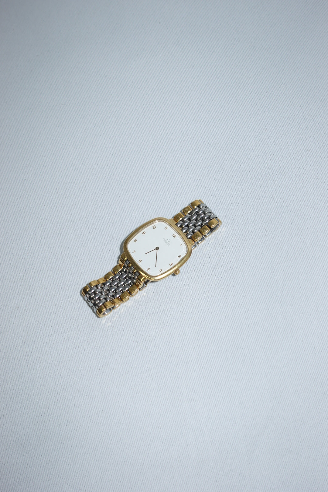 Orologio Omega De Ville rettangolare grande vintage color oro e argento