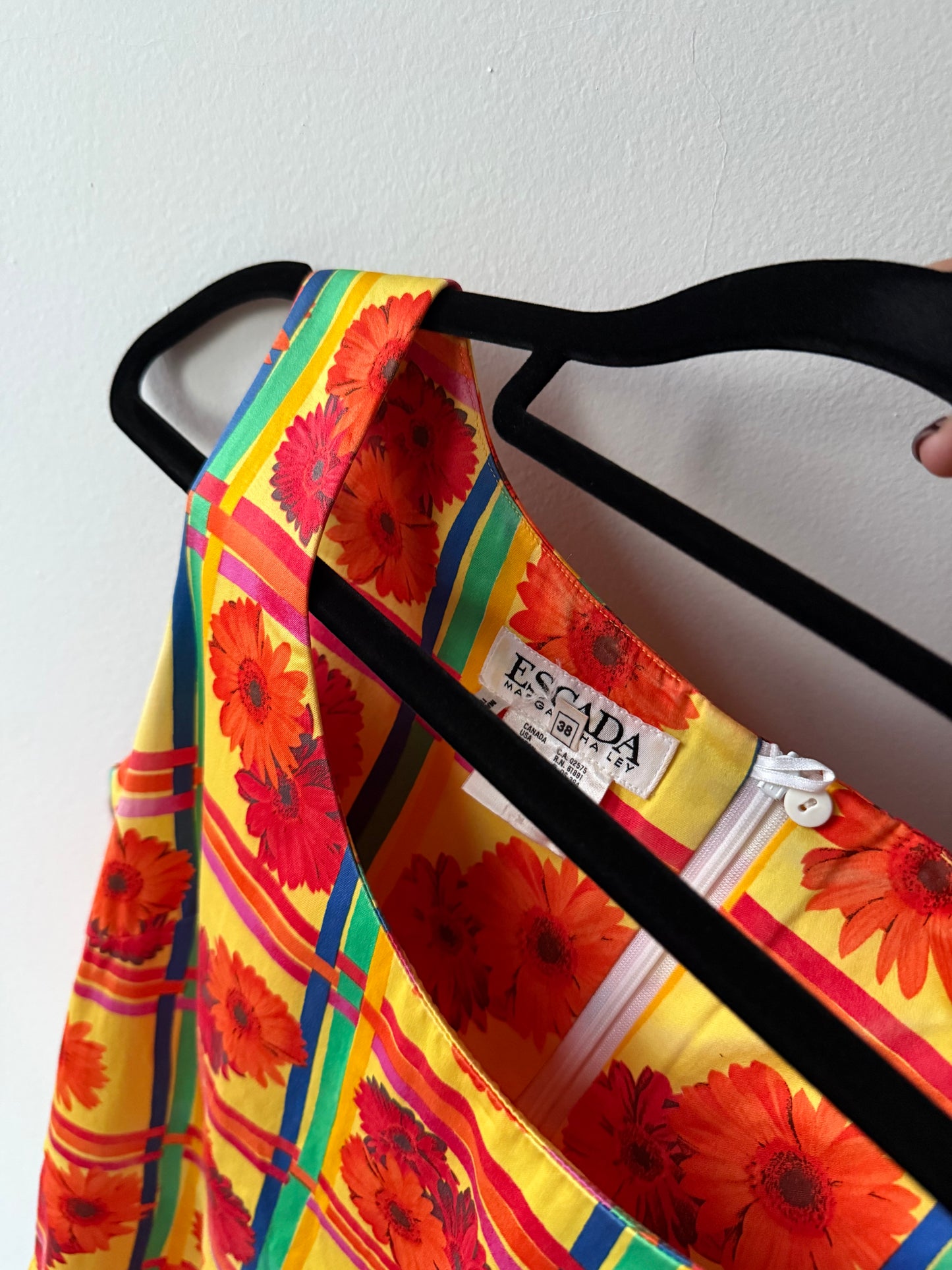 064. Escada Vintage Daisy Pattern Dress
