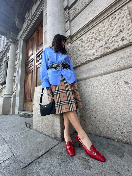 056. Burberry Checked Long Wool Skirt
