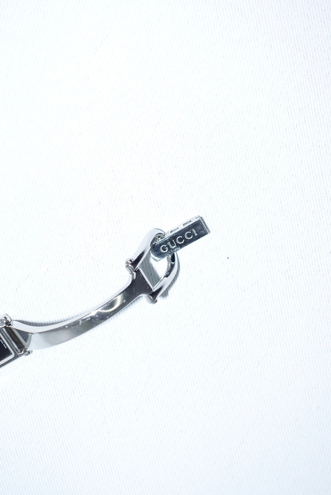 Gucci Vintage 1500L Horsebit Silver Watch With Black Dial