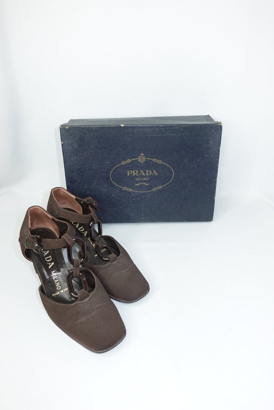 Décolleté vintage in tessuto tecnico marrone Prada