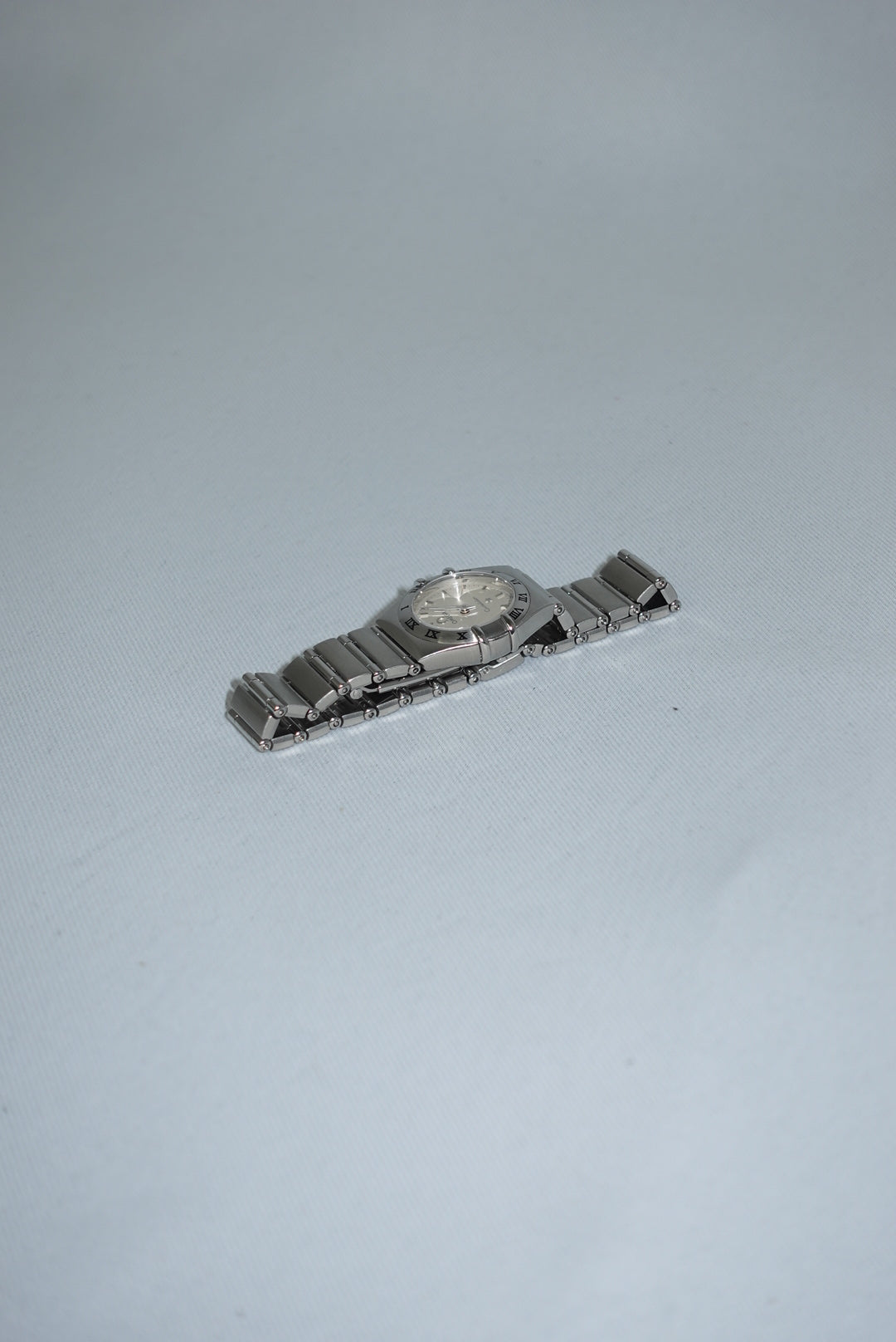 Orologio vintage Omega Constellation Mini Quarz color argento