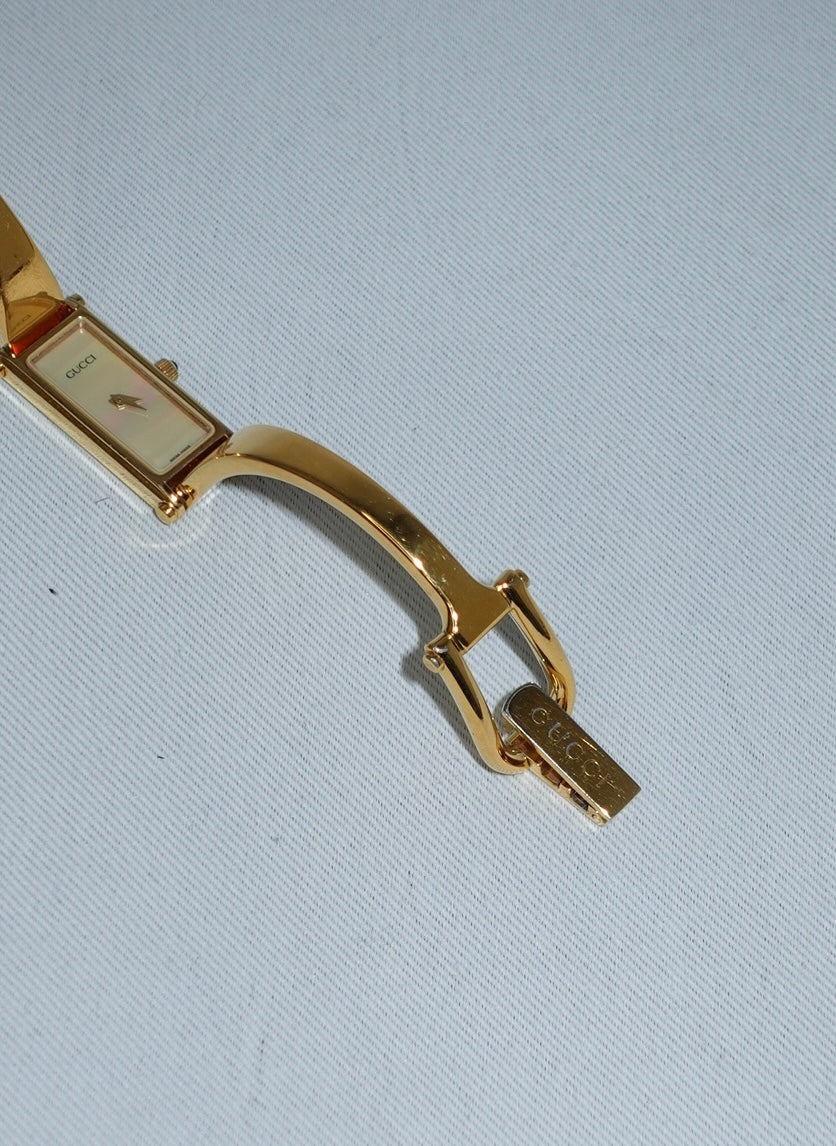 Gucci Vintage 1500L Horsebit Gold Toned Watch with White Dial