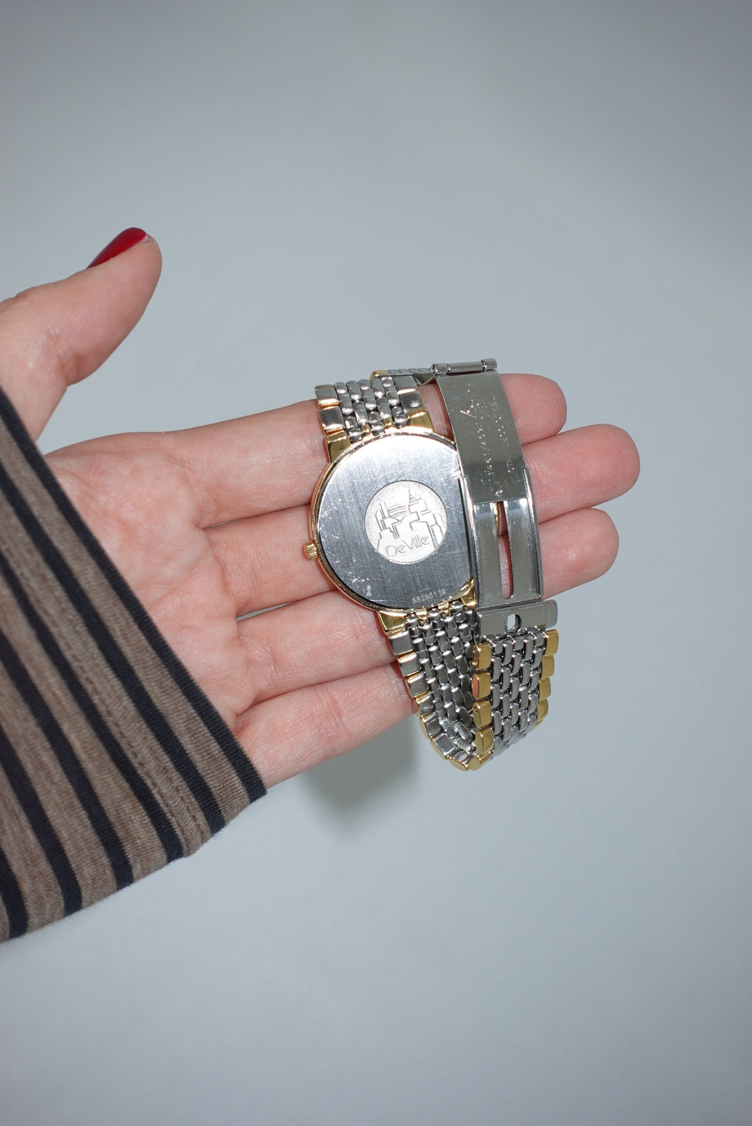 Orologio Omega Round De Ville Large Vintage con quadrante bianco al quarzo e acciaio inossidabile