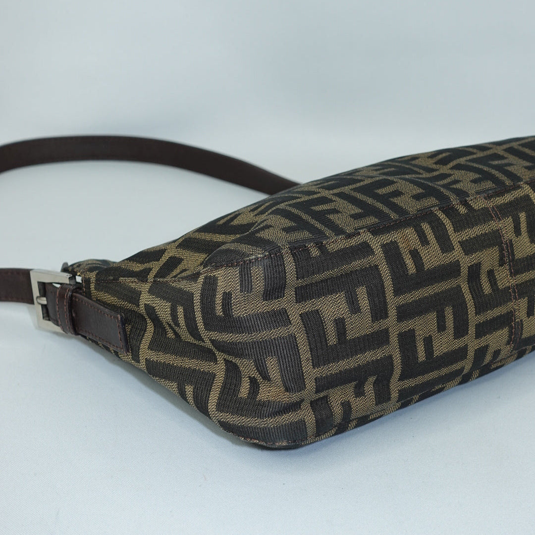 Fendi Baguette Tote Zucca