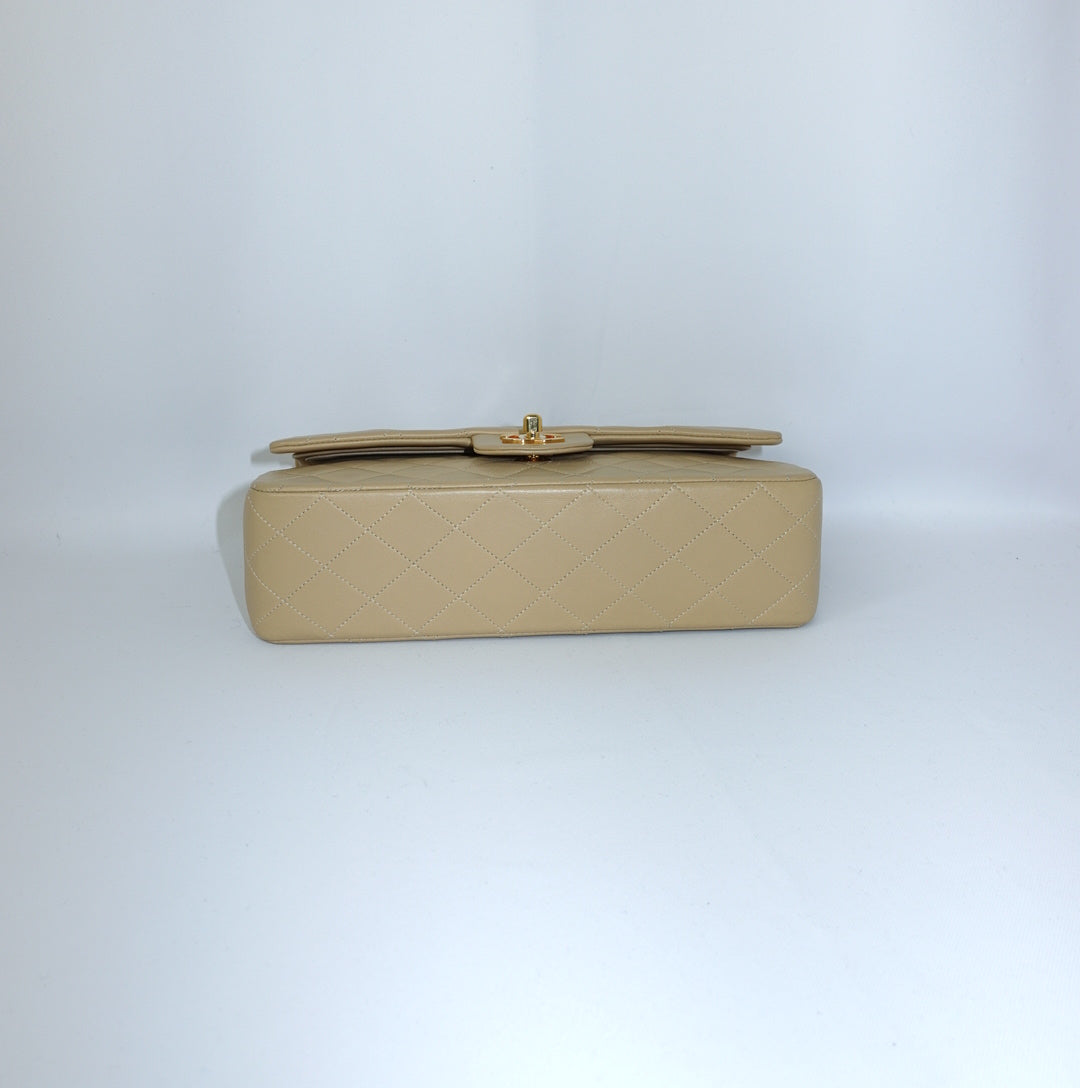Chanel Timeless 25 Beige